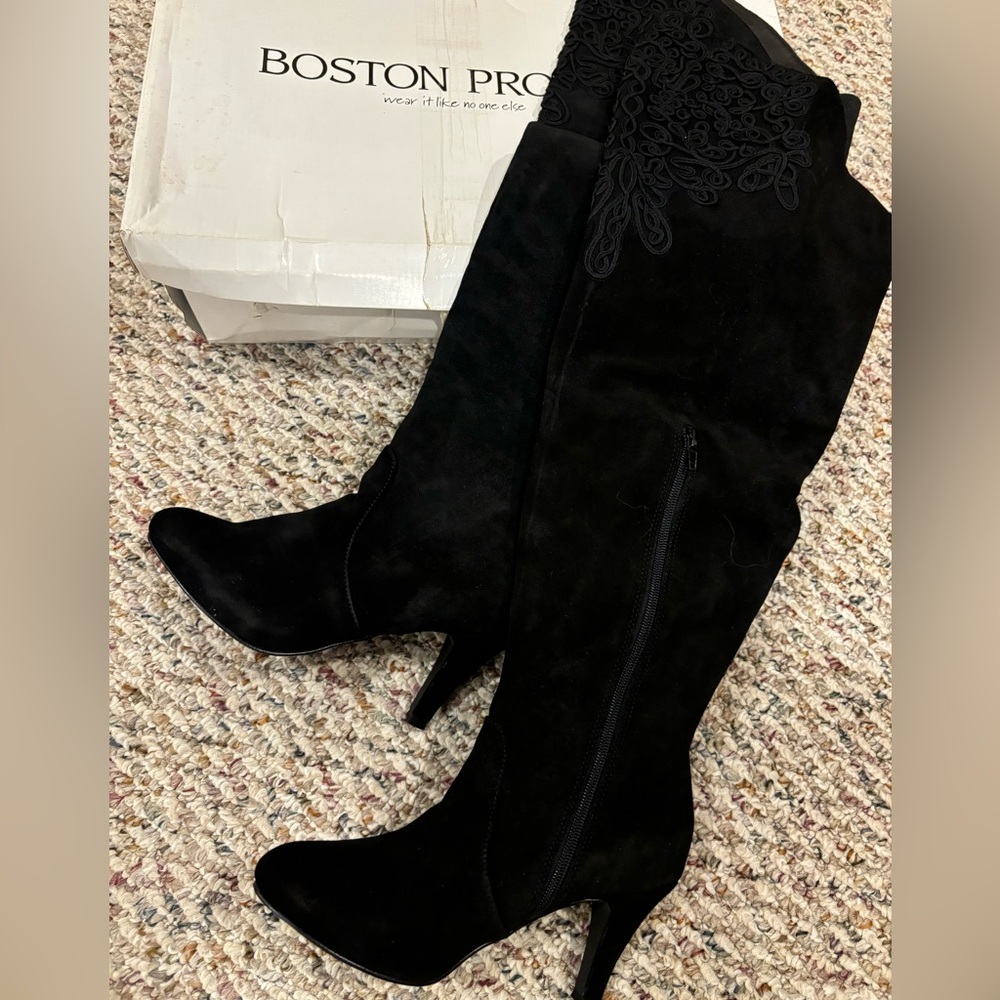 NIB Vintage Boston Proper fancy suede over-the-knee boots, size 6.5